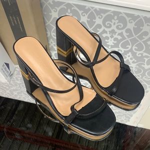 Strappy Open Toe Low Heel Block Sandals in Black Faux Leather